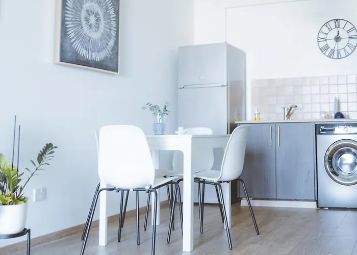 Blue Touch Pervolia Paradise Near The Apartament Larnaca